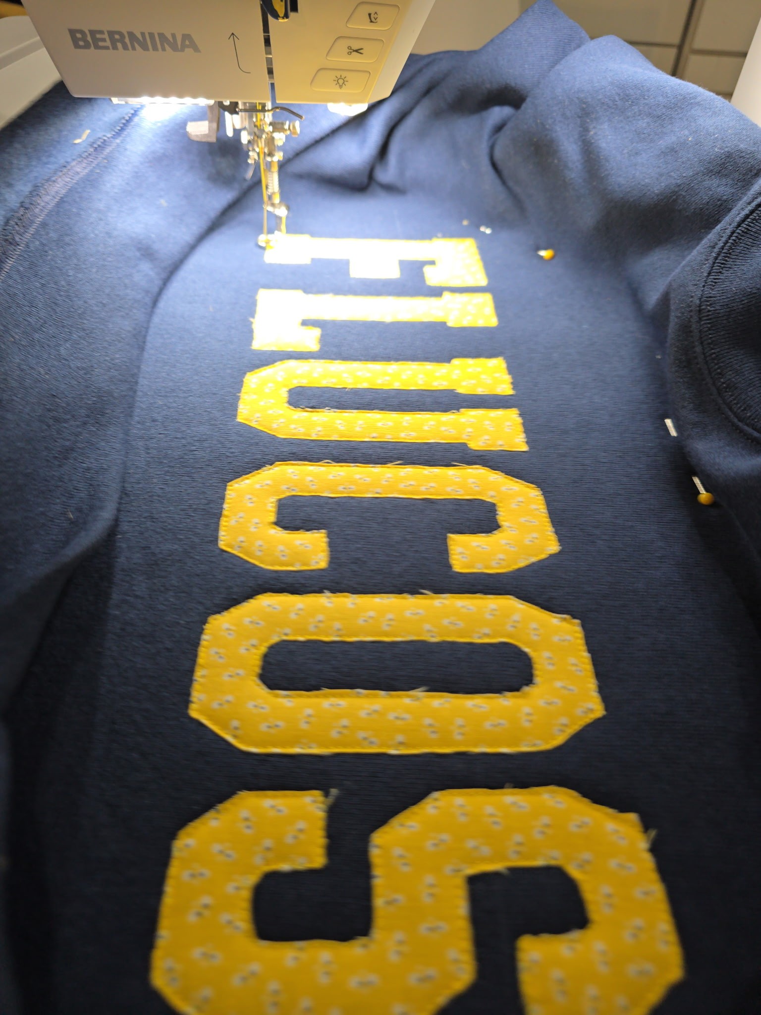 FLUCOS Applique Sweatshirt - Image 2